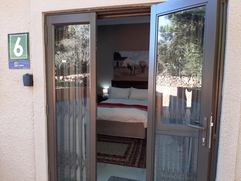 A Little Guesthouse - image 10