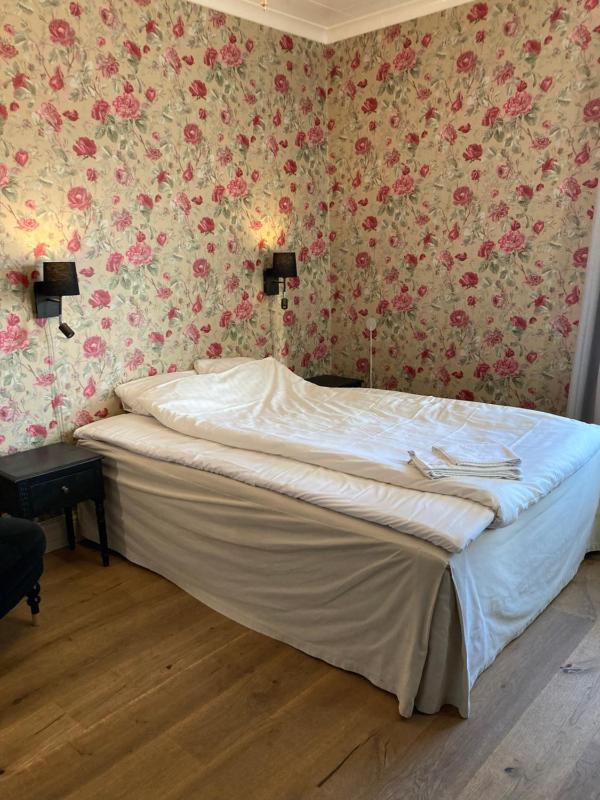 Double Room with Private Bathroom image 3