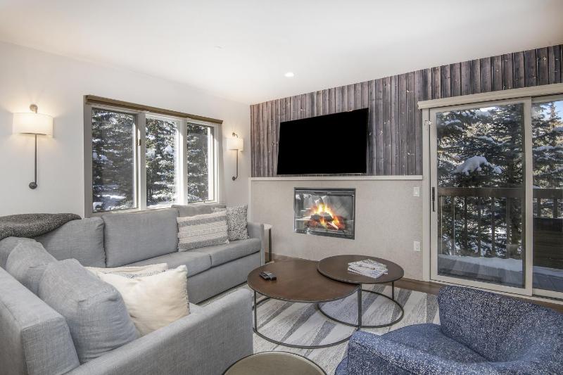 One-Bedroom Apartment image 1