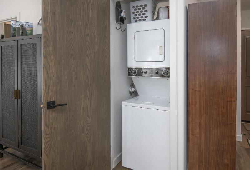 Townsend Place B202 Condo - image 14