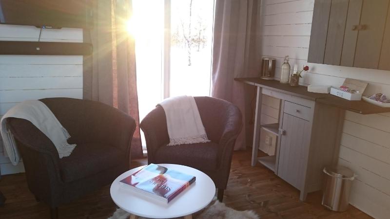 Double Room with Shared Bathroom image 3
