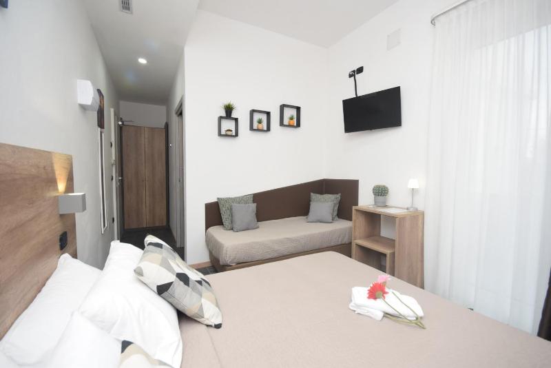 Hotel apartments Crisvan - image 9