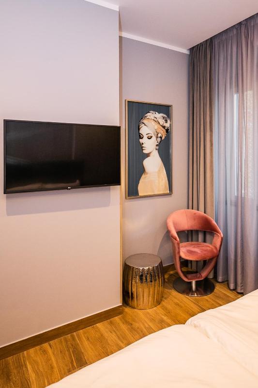 Standard Double Room image 1