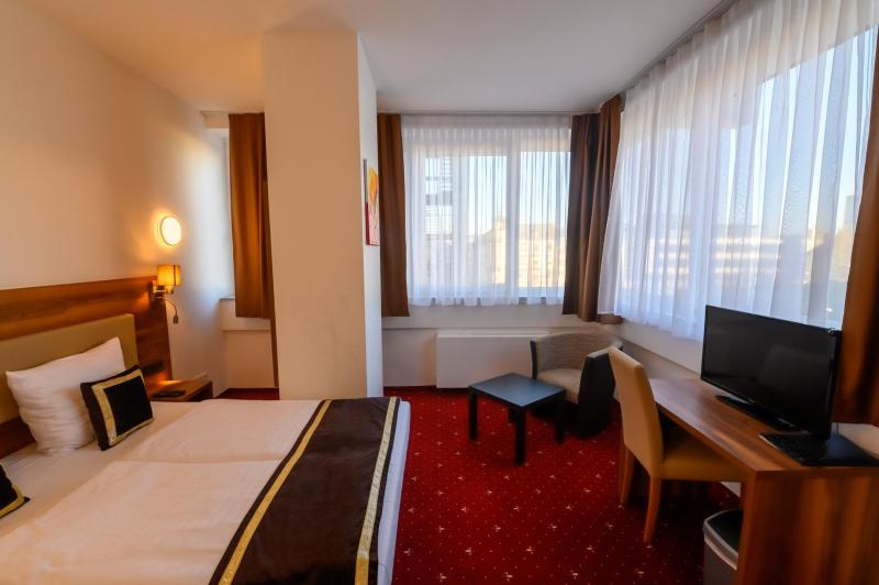 Deluxe Single Room image 4