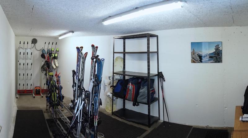 Apartment with Mountain View image 3