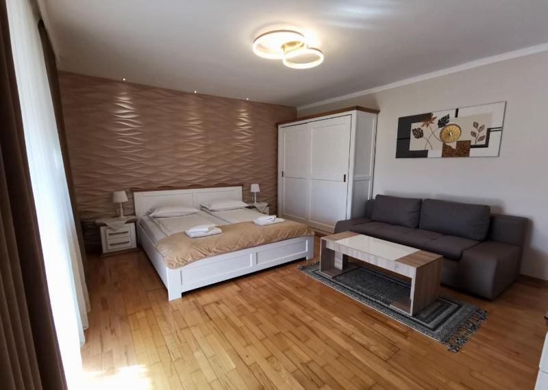 Family Room with Garden View image 1