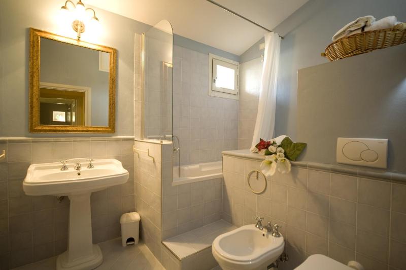 Three-Bedroom House image 3