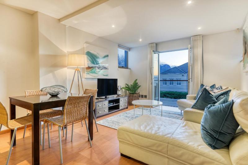 Strathmore House - image 12