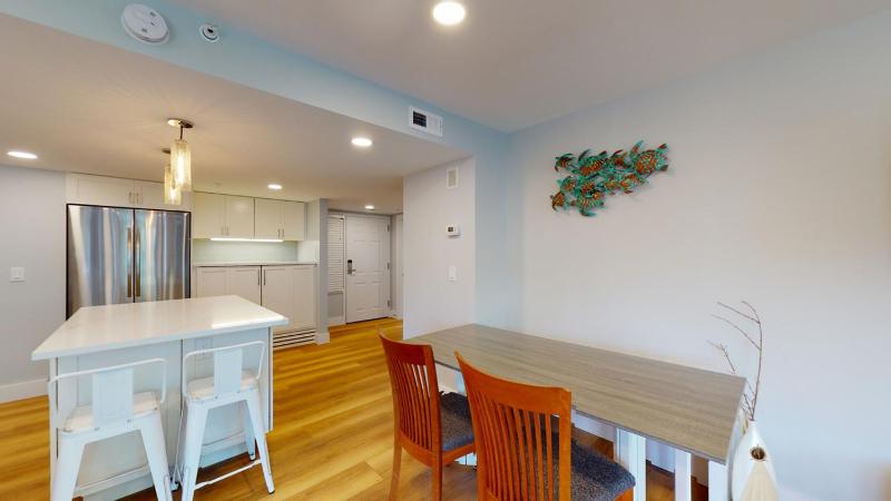 2113 Villamare - image 32