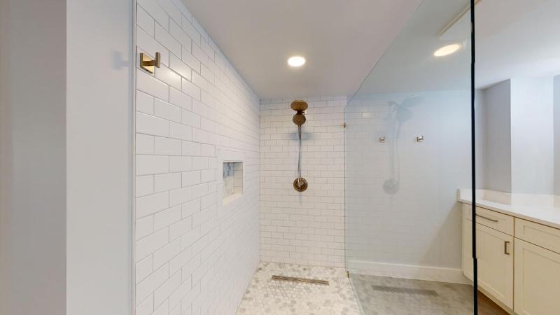 2113 Villamare - image 4