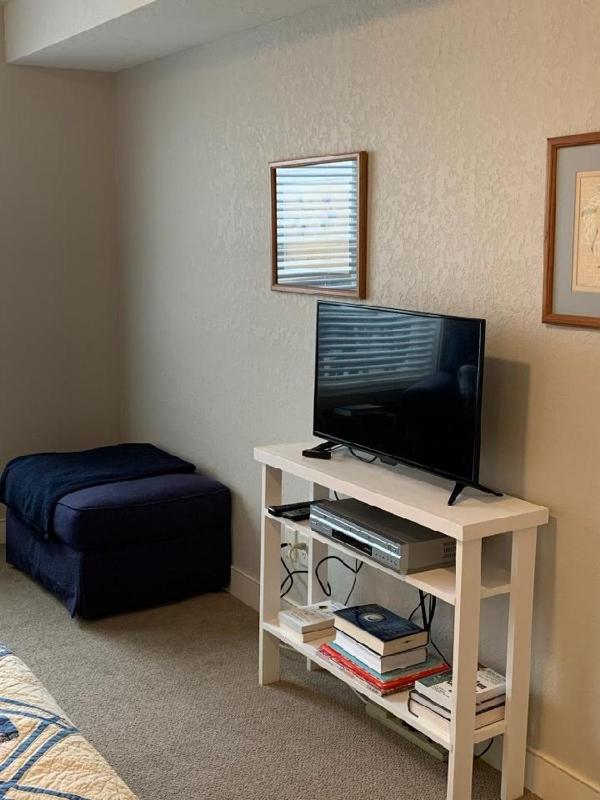 Two-Bedroom Apartment image 4