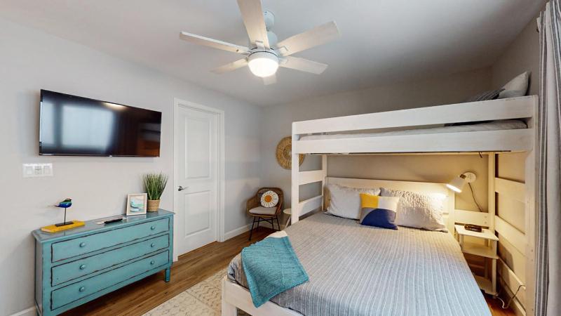 727 Queens Grant - image 7