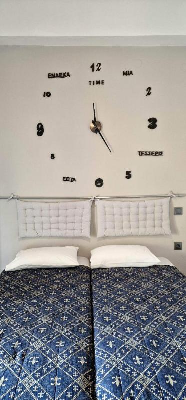 Standard Twin Room with Sea View image 4