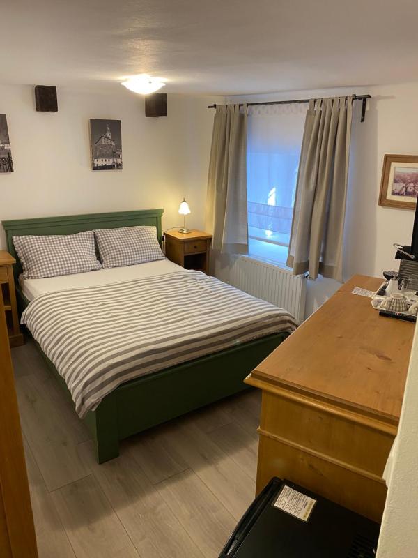 Economy Double Room 1 image 1