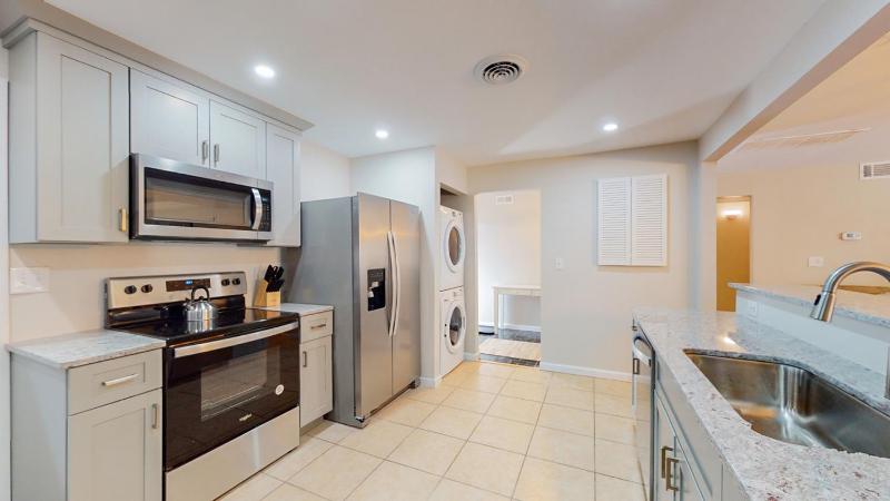 525 Queens Grant - image 8