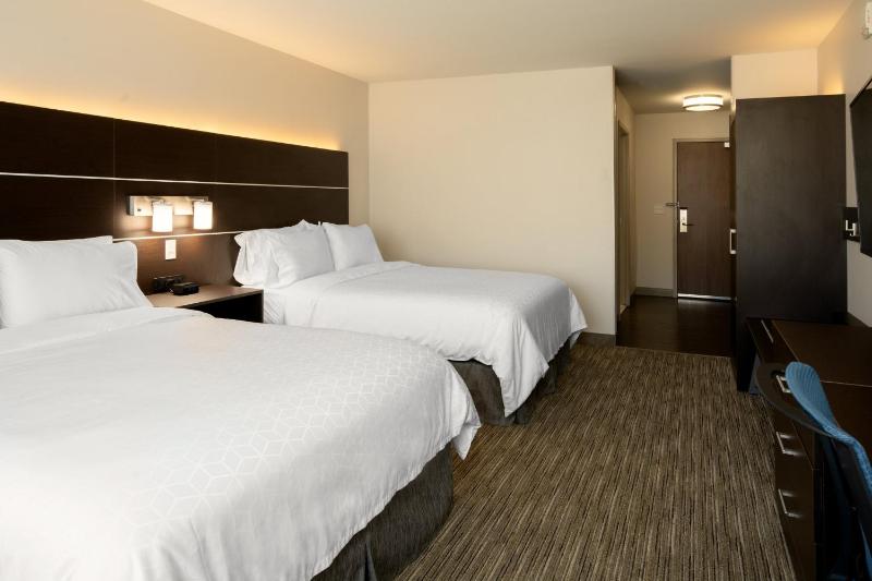 Standard Room image 4