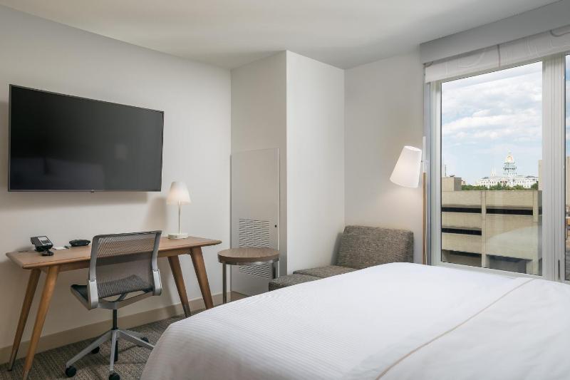 Element by Marriott Denver Downtown East - image 7