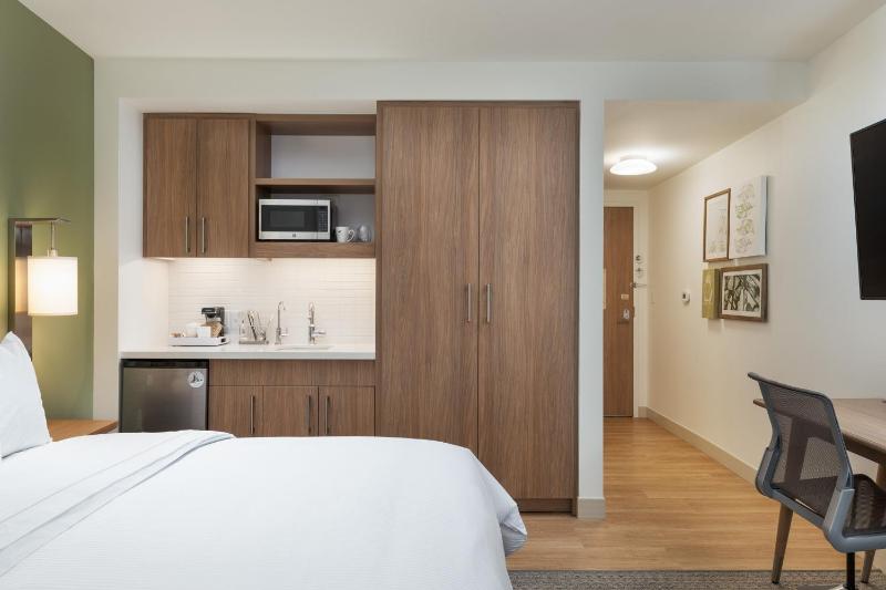 Element by Marriott Denver Downtown East - image 9