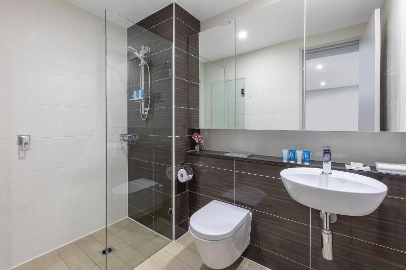One Bedroom Suite  image 2