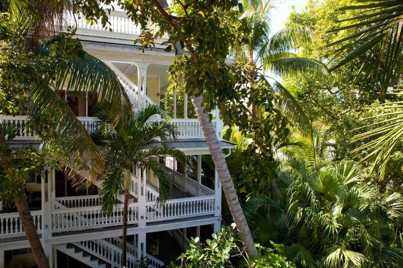 Island City House - image 25