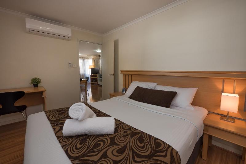 One-Bedroom Apartment image 2