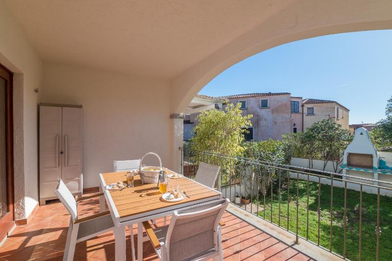 Celeste House With Pool - Happy Rentals Images