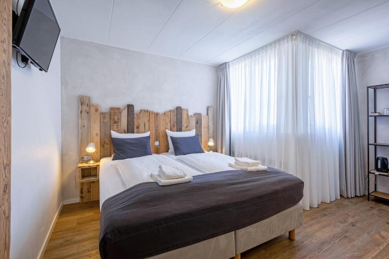 Double Room image 2