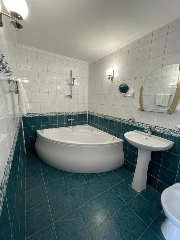Suite image 3