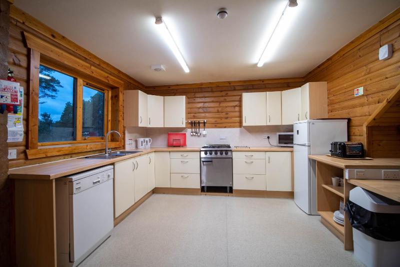 Spacious Forest Lodge 2 - Pet-Friendly image 3