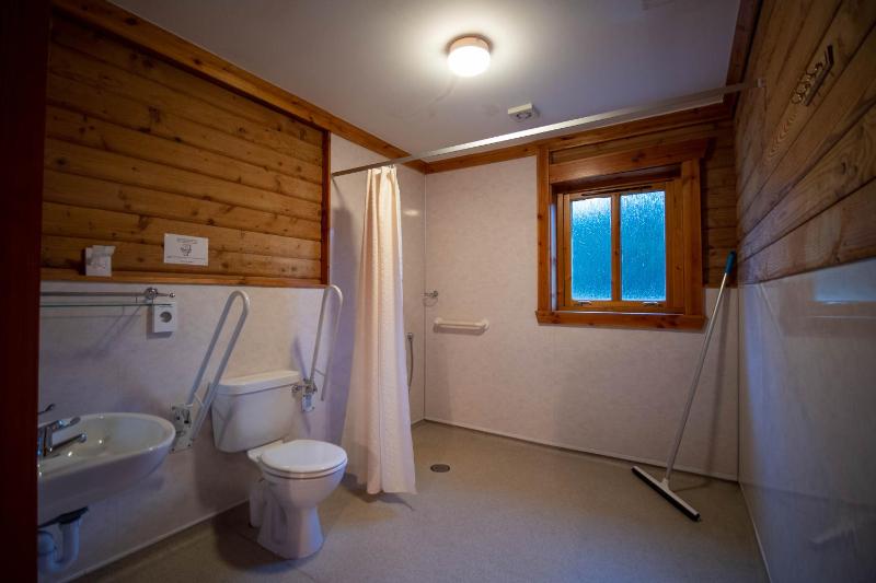 Spacious Forest Lodge 2 - Pet-Friendly image 4