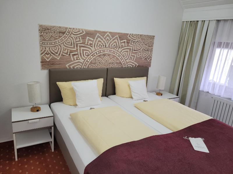 Double Room image 1