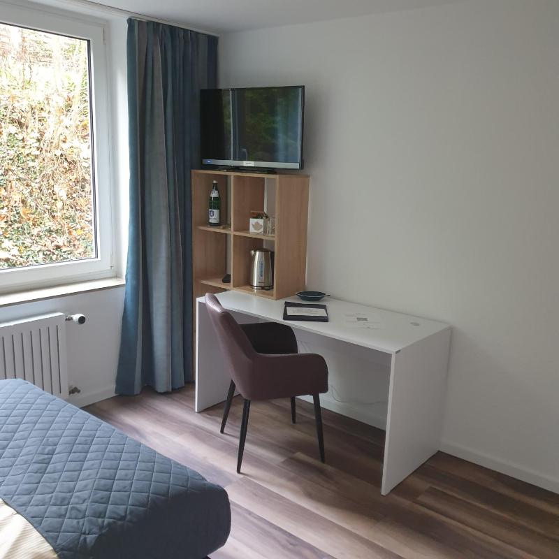 Single Room image 2