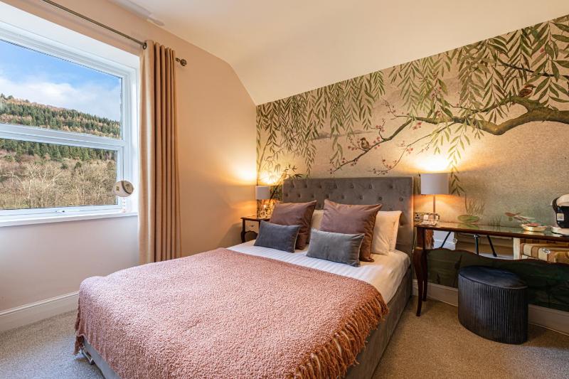 King Room image 1