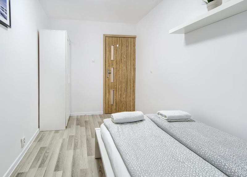 Mieszkanie Zacisze - ACCO RENT - image 5