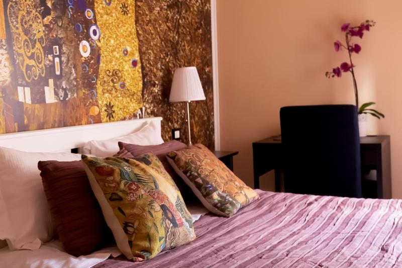 Superior Double Room image 1