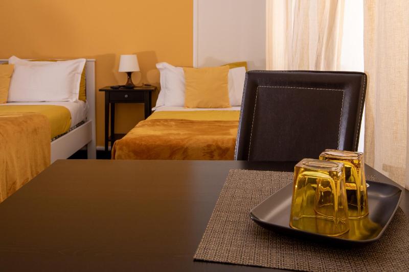 Double Room with Private Bathroom image 3
