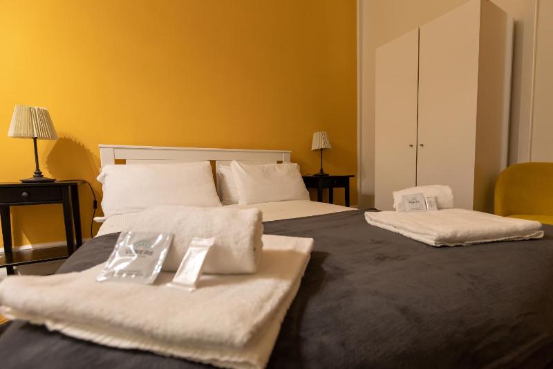 Double Room with Private External Bathroom image 1