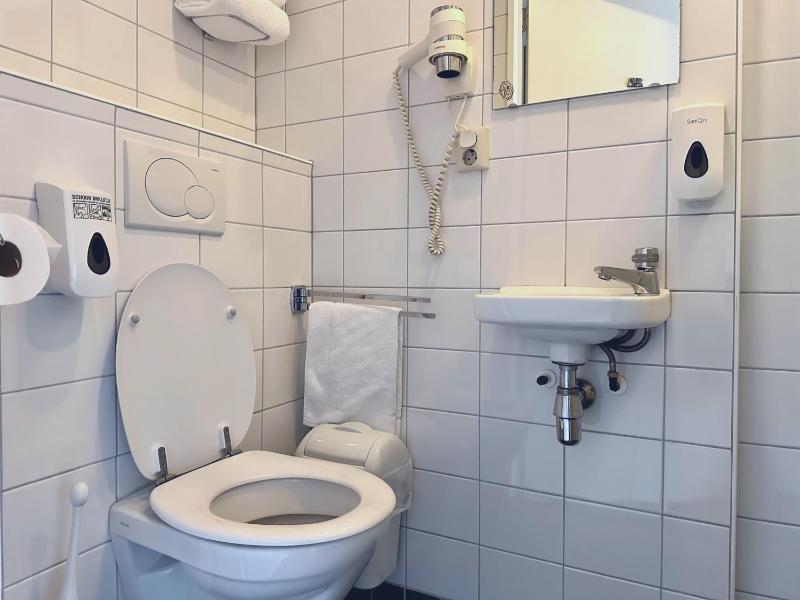 Standard Double Suite image 4