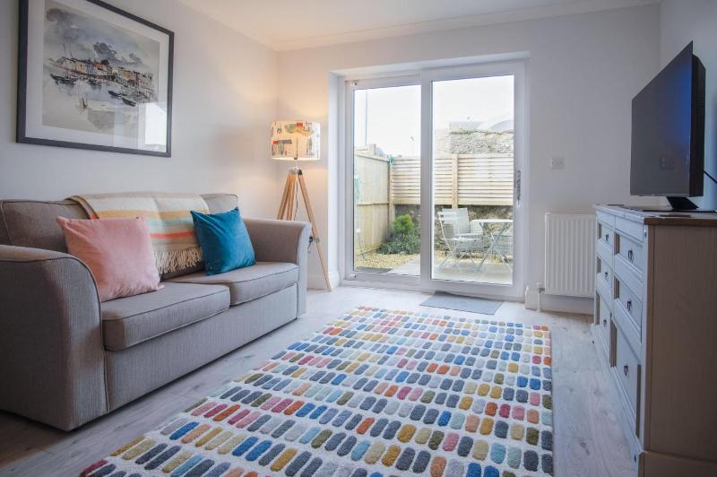Ty Melyn - 2 Bedroom Cottage - Tenby - image 18
