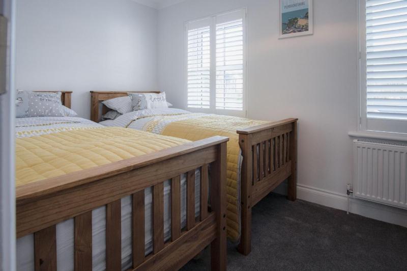 Ty Melyn - 2 Bedroom Cottage - Tenby - image 12