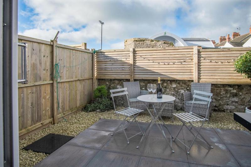 Ty Melyn - 2 Bedroom Cottage - Tenby - image 20