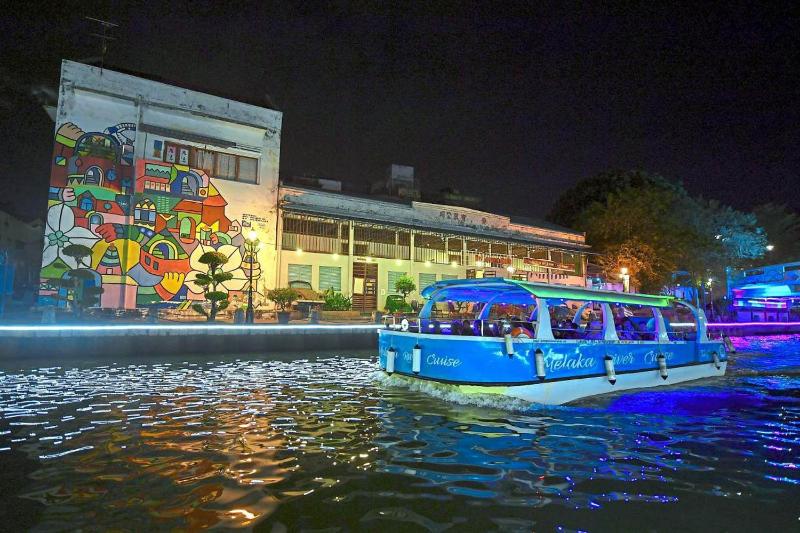 Wet Amusement Water Themepark Melaka Family Suite By YGM - image 10