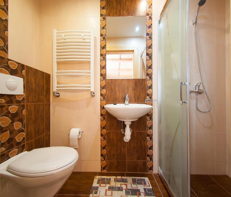 Large Double Room image 3