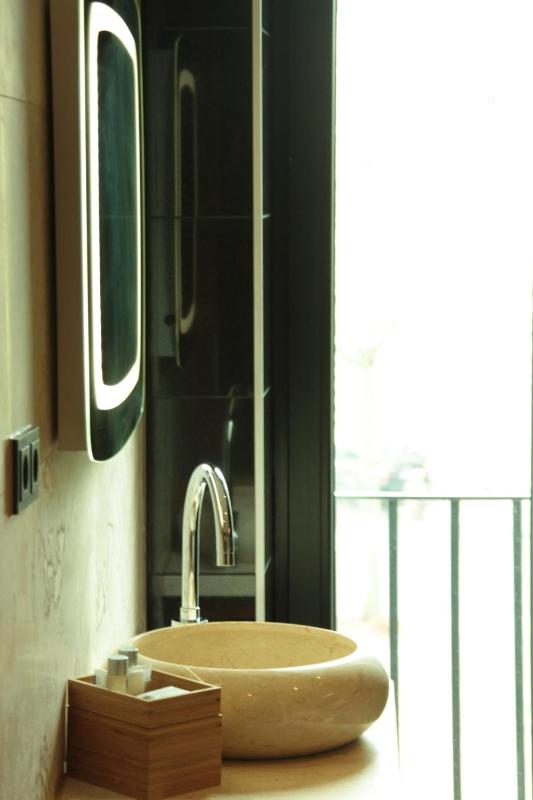 Comfort Single Room with Balcony image 4