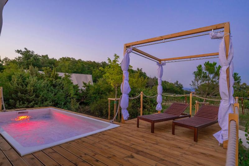 Floria Glamping Garden - image 18