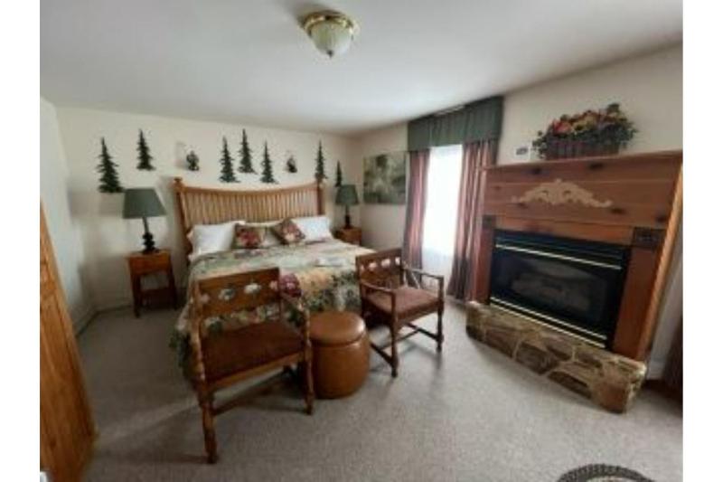 King Room image 1