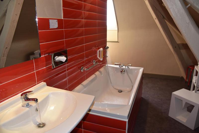 Prestige Room image 2