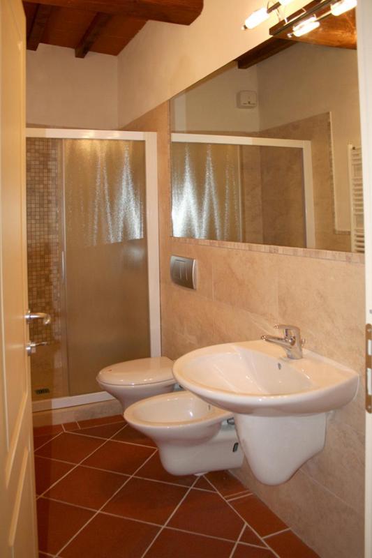 Apartment (6 Adults) image 3