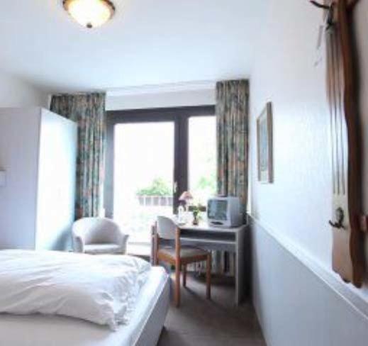 Single Room image 1