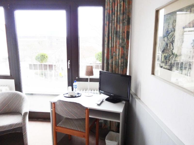 Single Room image 2